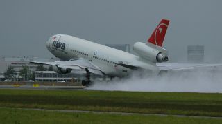 Screenshot 3 — Airbus A300 B4-2C V4