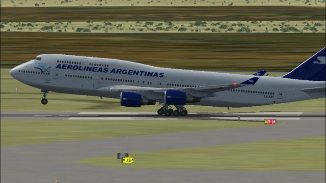 Screenshot 1 — Aerolineas Argentinas Boeing 747-400 3 Pack