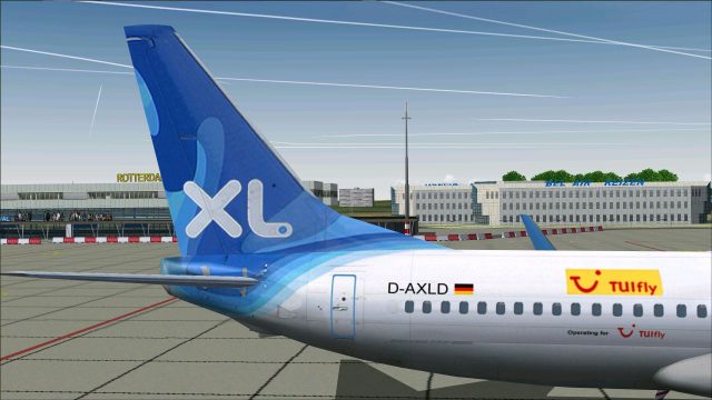 Screenshot 1 — XL Airways Boeing 737-800 (Tuifly)