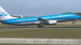 Screenshot 1 — KLM Cityhopper Boeing 737-900 PH-BXQ