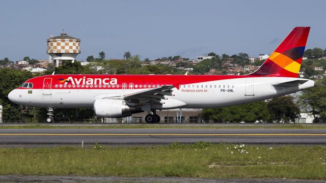 Screenshot 1 — Avianca Brazil Airbus A320-214 PR-ONL