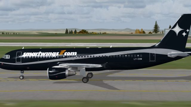 Screenshot 1 — Smart Wings Airbus A320 LY-COM