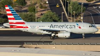 Screenshot 1 — American Airlines Airbus A319 IAE