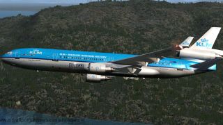 Screenshot 1 — KLM McDonnell Douglas MD-11 With Farewell Titles
