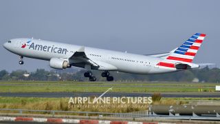 Screenshot 2 — American Airlines Airbus A330-300