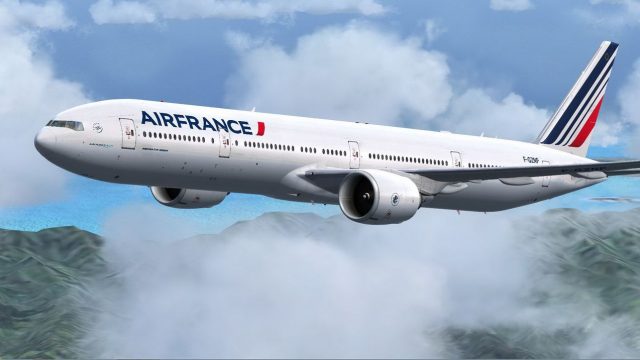 Screenshot 1 — Air France Boeing 777-300ER F-GZNP