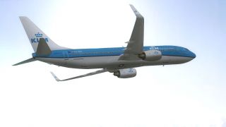 Screenshot 7 — KLM Royal Dutch Airlines Boeing 737-800 PH-BXZ