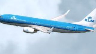 Screenshot 8 — KLM Royal Dutch Airlines Boeing 737-800 PH-BXZ