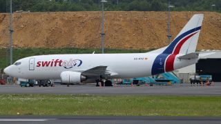 Screenshot 1 — Swiftair Boeing 737-800