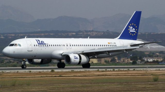 Screenshot 1 — LTE Airbus A320-232