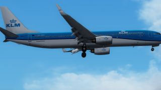 Screenshot 2 — KLM Cityhopper Boeing 737-900 PH-BXP