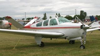 Screenshot 11 — Beechcraft Bonanza V35TC