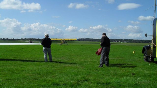 Screenshot 1 — Aeroteam Klix PZL 104 Wilga 35 D-EWRO