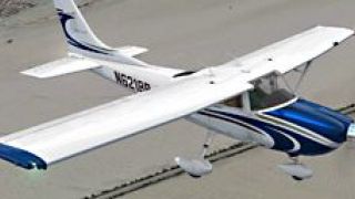 Screenshot 4 — Cessna C182T Skylane N6218B