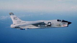 Screenshot 6 — Alphasim/Virtavia F-8 Crusader