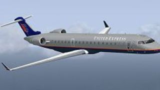 Screenshot 3 — United Express Bombardier CRJ700 old/new repaints