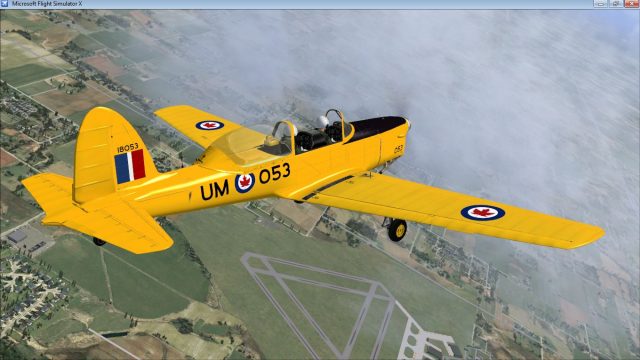 Screenshot 1 — Three Yellow RCAF Chipmunks