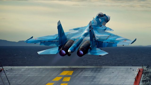 Screenshot 1 — Sukhoi Su-33 Flanker