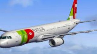 Screenshot 2 — TAP Air Portugal Airbus A321, registration CS-TJG, "Amalia Rodrigues" 