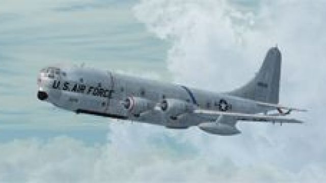 Screenshot 1 — US Air Force Boeing KC-97G In Natural Metal