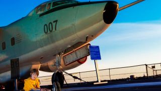 Screenshot 4 — CV-10 Skywarrior
