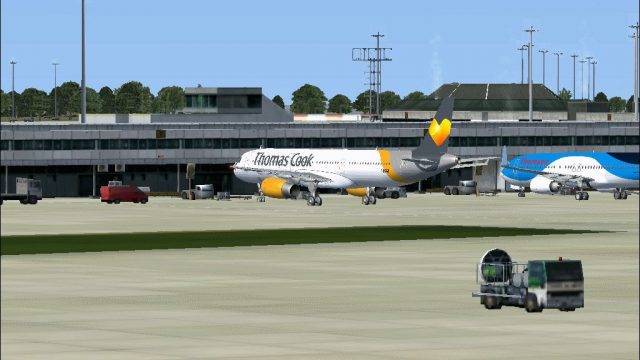 Screenshot 1 — Thomas Cook Airbus A321 F-MSAB