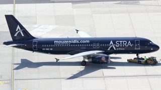 Screenshot 1 — Astra Airlines Airbus A320