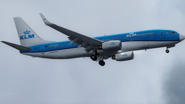 klm-ph-bxm-nc-tds737-800zip-2-