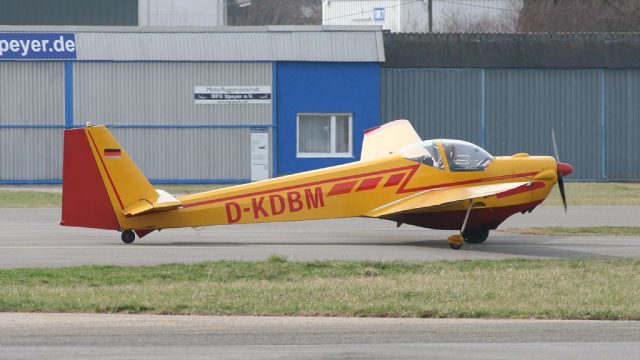 Screenshot 1 — Scheibe SF-25B Falke 