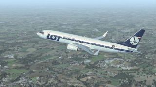 Screenshot 1 — Lot Polish Airlines Boeing 737-800