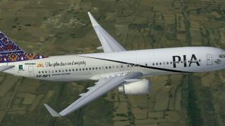 Screenshot 36 — PIA Default 737-800 Repaint Pack