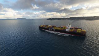 Screenshot 1 — AI Ships, Boats & Global Traffic