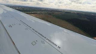 Screenshot 59 — Sukhoi SuperJet 100-95