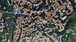Screenshot 1 — Bergamo City Scenery