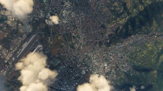 Screenshot 6 — Bergamo City Scenery