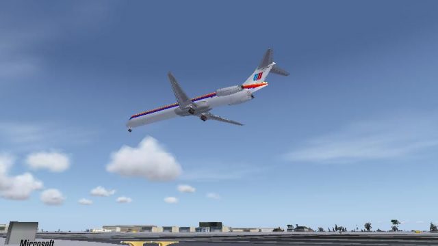 Screenshot 1 — United Airlines McDonnell Douglas MD-83 (old livery)