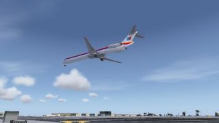 Screenshot 1 — United Airlines McDonnell Douglas MD-83 (old livery)