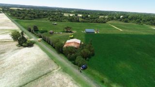 Screenshot 14 — Castillonnès (LF4722) Scenery