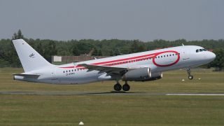 Screenshot 5 — DLR Flugbetriebe Airbus A320-232 reg D-ATRA