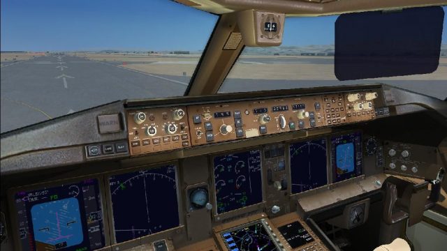 Screenshot 1 — Eastern Airlines Boeing 777-200