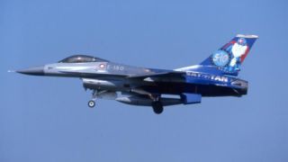 Screenshot 51 — Lockheed Martin F-16 Complete Package