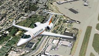 Screenshot 1 — Learjet 45 with Orange Stripes