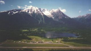 Screenshot 1 — Smithers Regional Airport Scenery