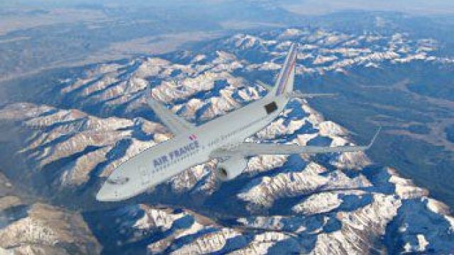 Screenshot 1 — Air France Boeing 737-800 Fictional