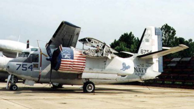 Screenshot 1 — Grumman C-1A Trader from USS Lexington CVT-16 circa 1976
