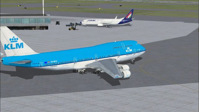 Screenshot 1 — KLM Boeing 747-400 Repaint