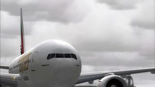 Screenshot 7 — Emirates Boeing 777-21H