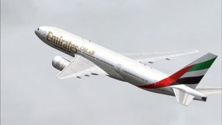 Screenshot 10 — Emirates Boeing 777-21H