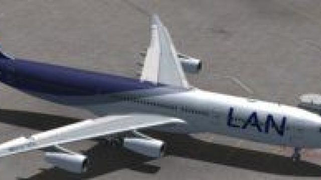 Screenshot 1 — LAN Airlines Airbus A340-300
