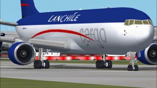 Screenshot 2 — FS2004/2 Lan Cargo B767-300 GE cargo